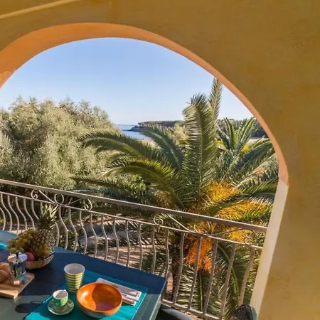 Locazione Turistica Casa Fuile 1 * オロゼーイ
